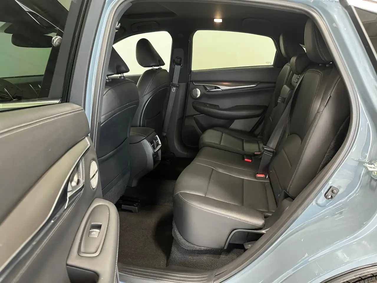 Infiniti QX55 fotografie Infiniti QX55