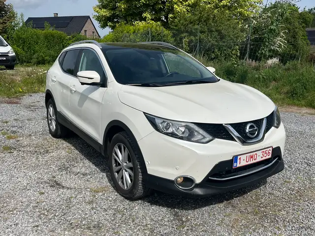 Nissan Qashqai 🟢1.2 ESSENCE 116CV - BOITE AUTO - FULL CARNET - TOIT PANO