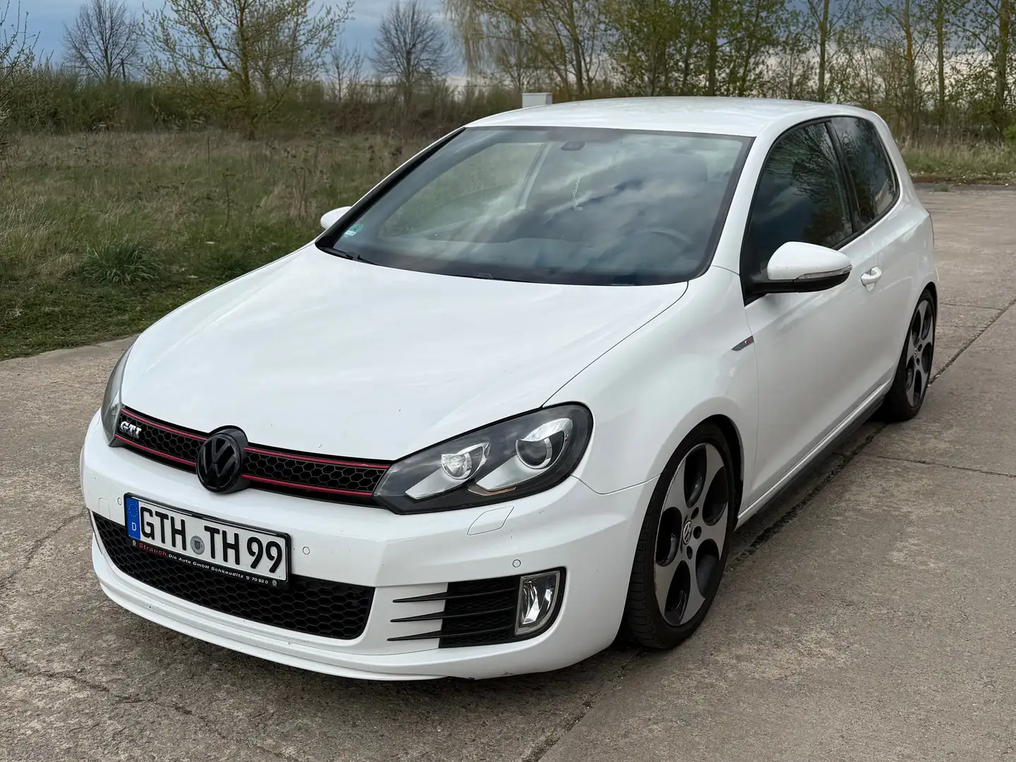 Volkswagen Golf GTI Golf 2.0 GTI bijela - 1