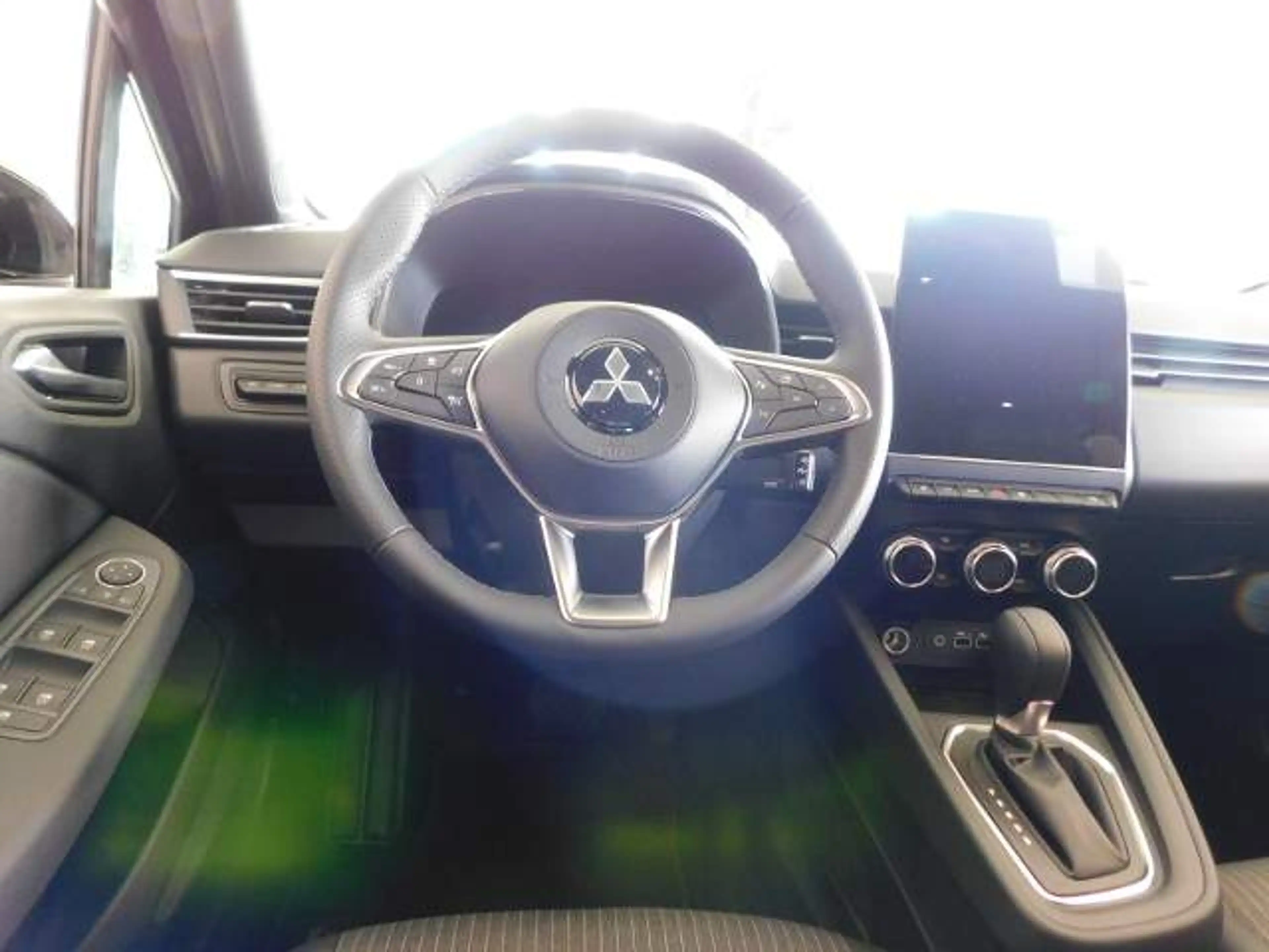 Mitsubishi Colt EDITION 1.6 Hybrid — photo 8