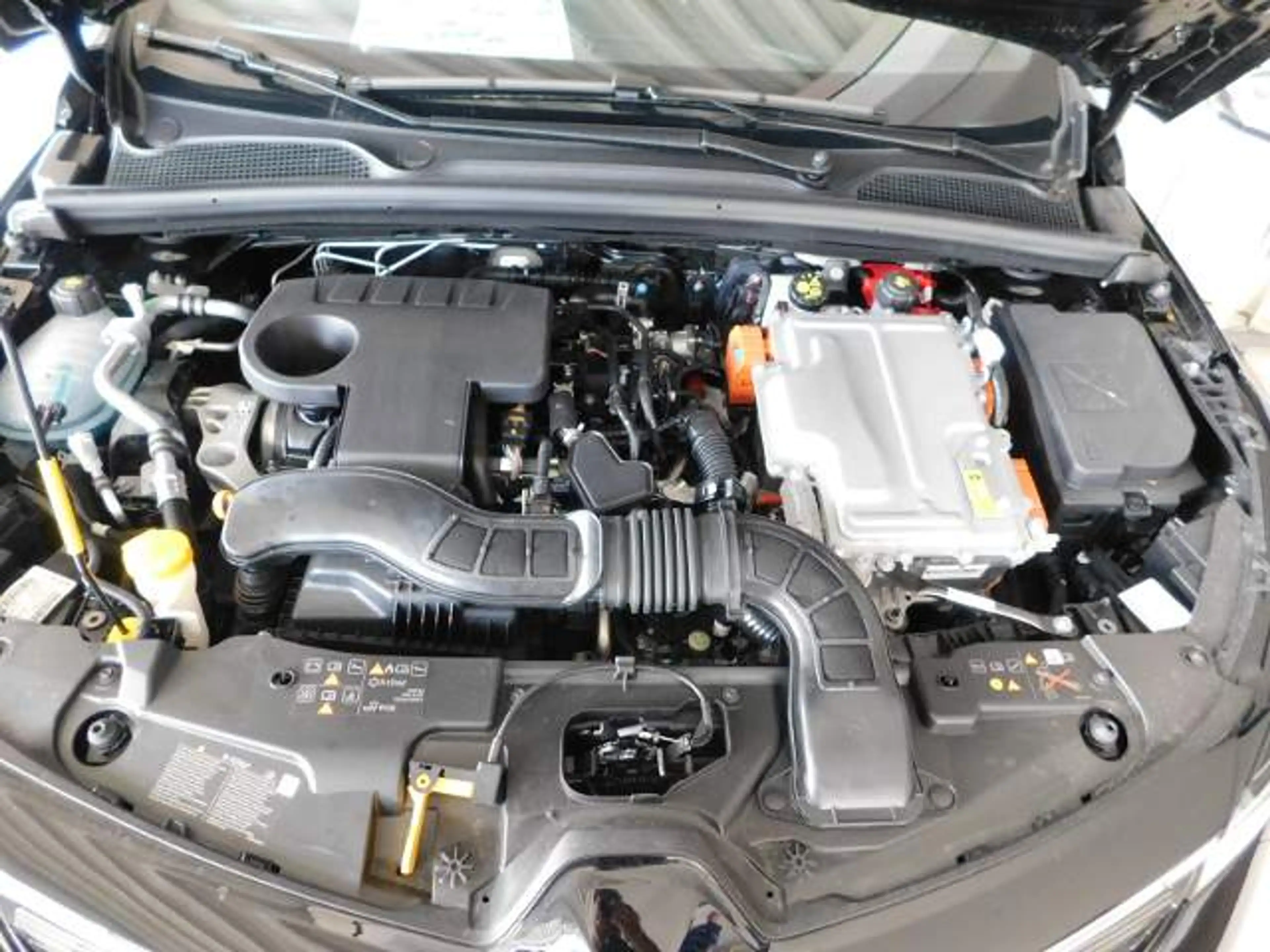 Mitsubishi Colt EDITION 1.6 Hybrid — photo 9