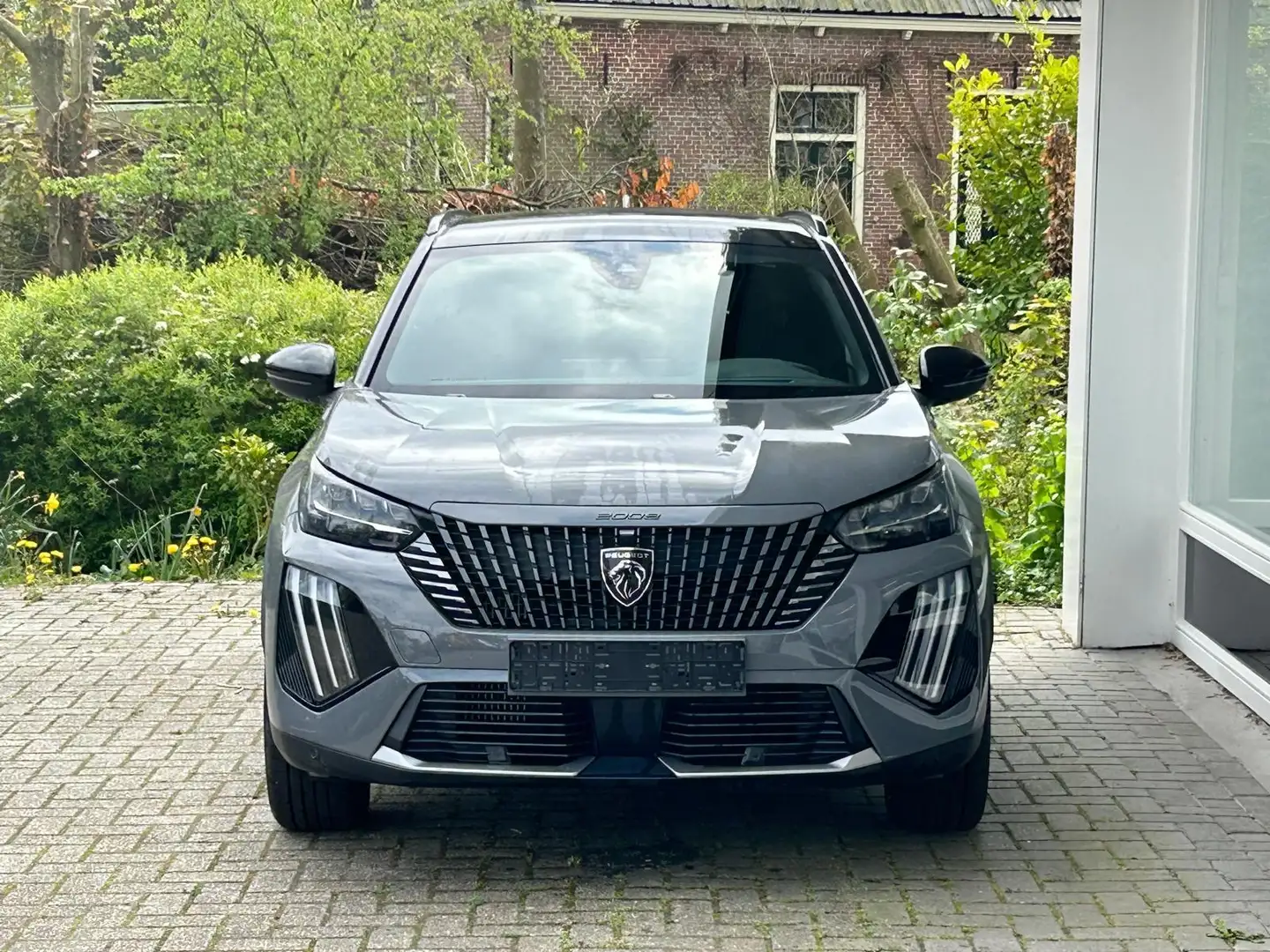 Peugeot 2008 1.2T Automaat 130pk GT Alcantara pakket | Stoelver Grijs - 2