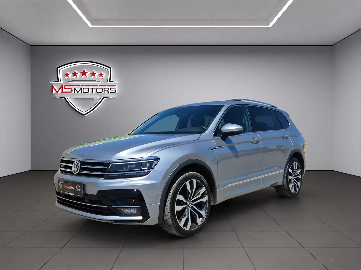 Volkswagen Tiguan Allspace 2,0 TDI 4Motion 7 Sitze*DSG*R-LINE*PANO*RFK*20 ZOL Gris - 1