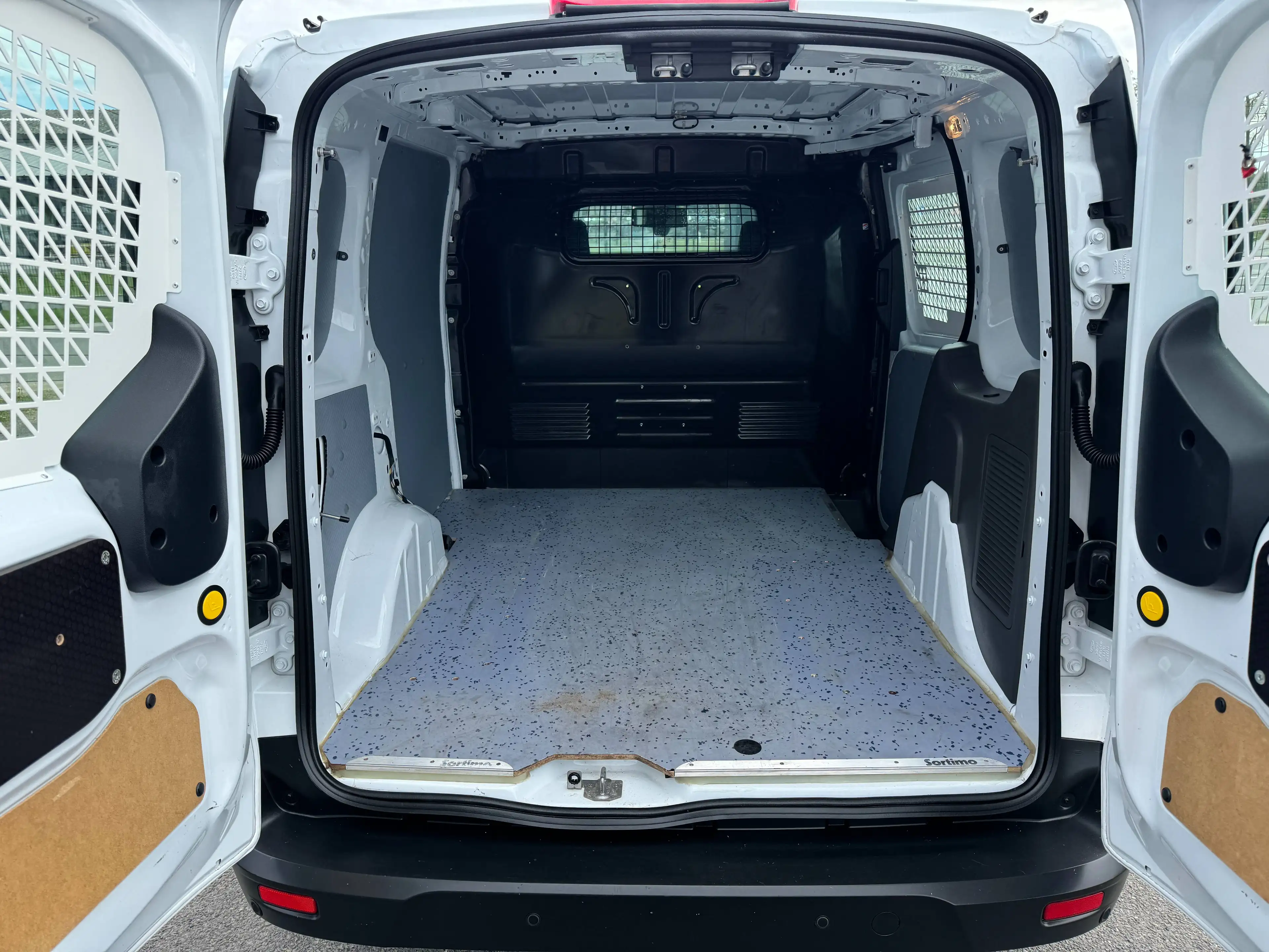 Ford Transit Connect 200 1.5 TDCi 10454 + btw 1st eigenaar onderhoudsboek airco cruise — photo 10