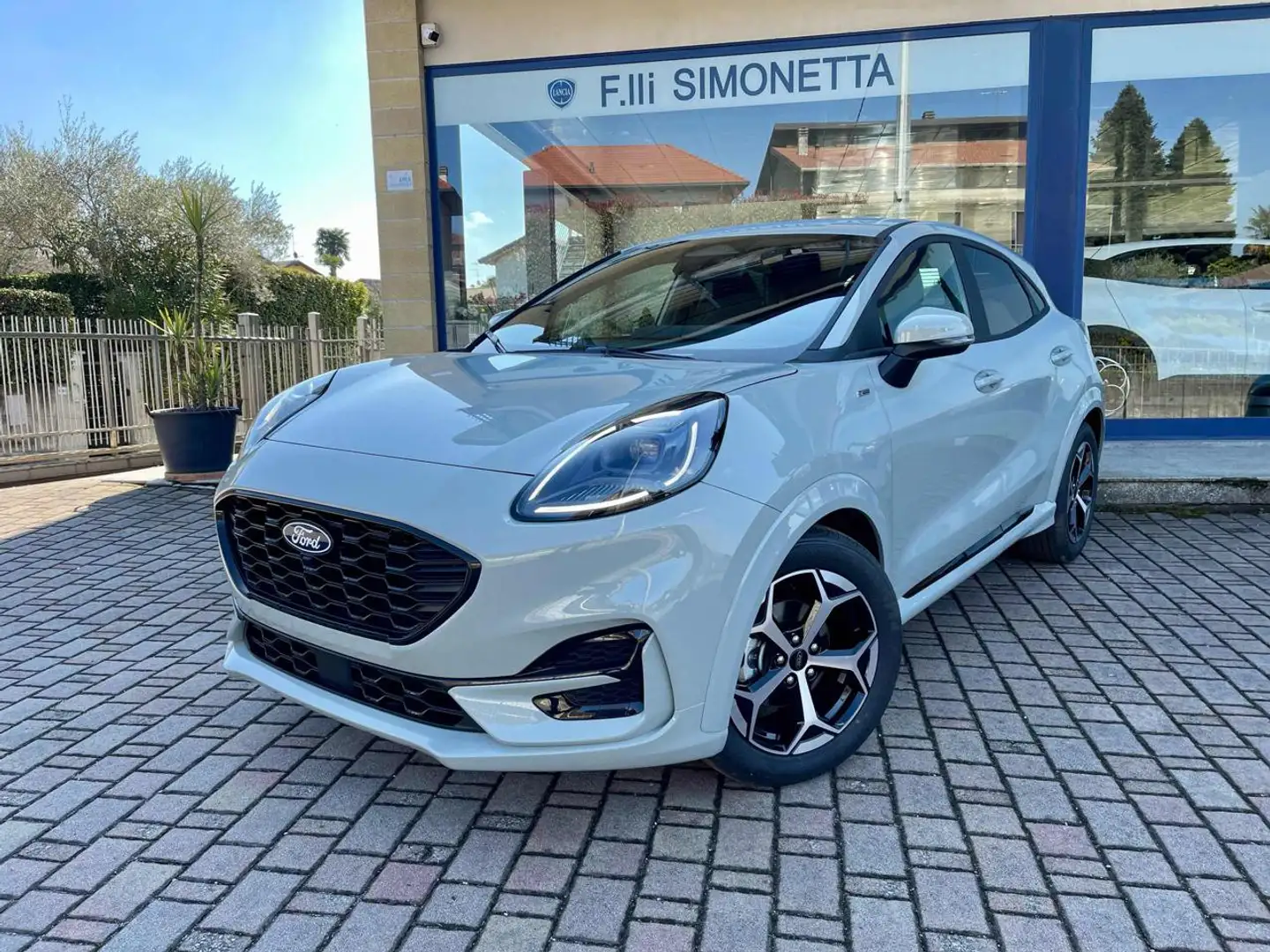Ford Puma 1.0 EcoBoost Hybrid 125 CV S&S aut. ST-Line - KM0 Gris - 1