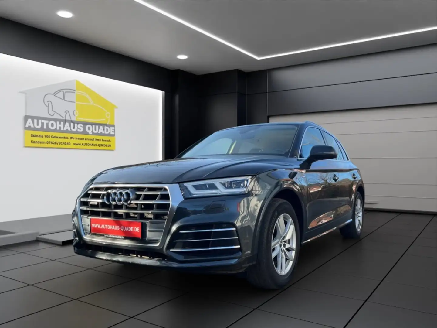 Audi Q5 50 TFSI e quattro design Luftfederung AD Niveau Na Gris - 1