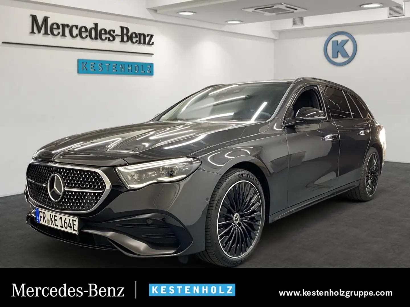 Mercedes-Benz E 300 e T-Modell AMG+PANO+AHK+BURMEST+DIST+PARK Grau - 1