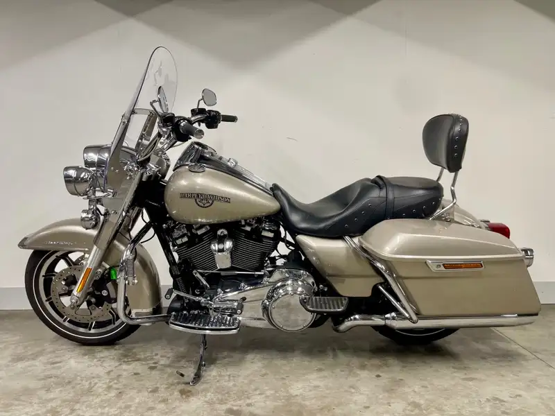 Harley-Davidson Road King - foto 3