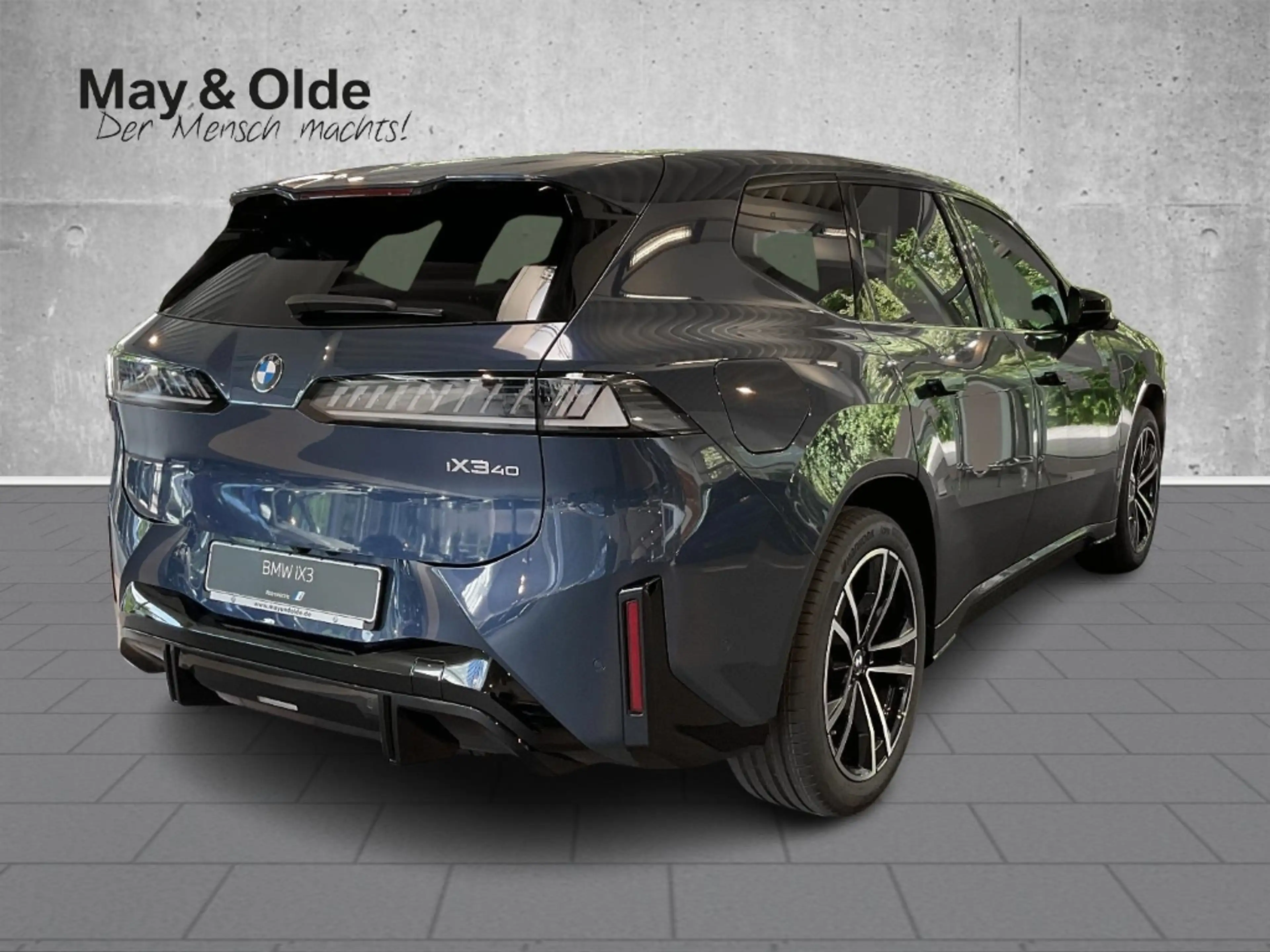 BMW iX3 40 M Sport Pro HeadUp Pano AHK Autobahn 22KW — photo 3
