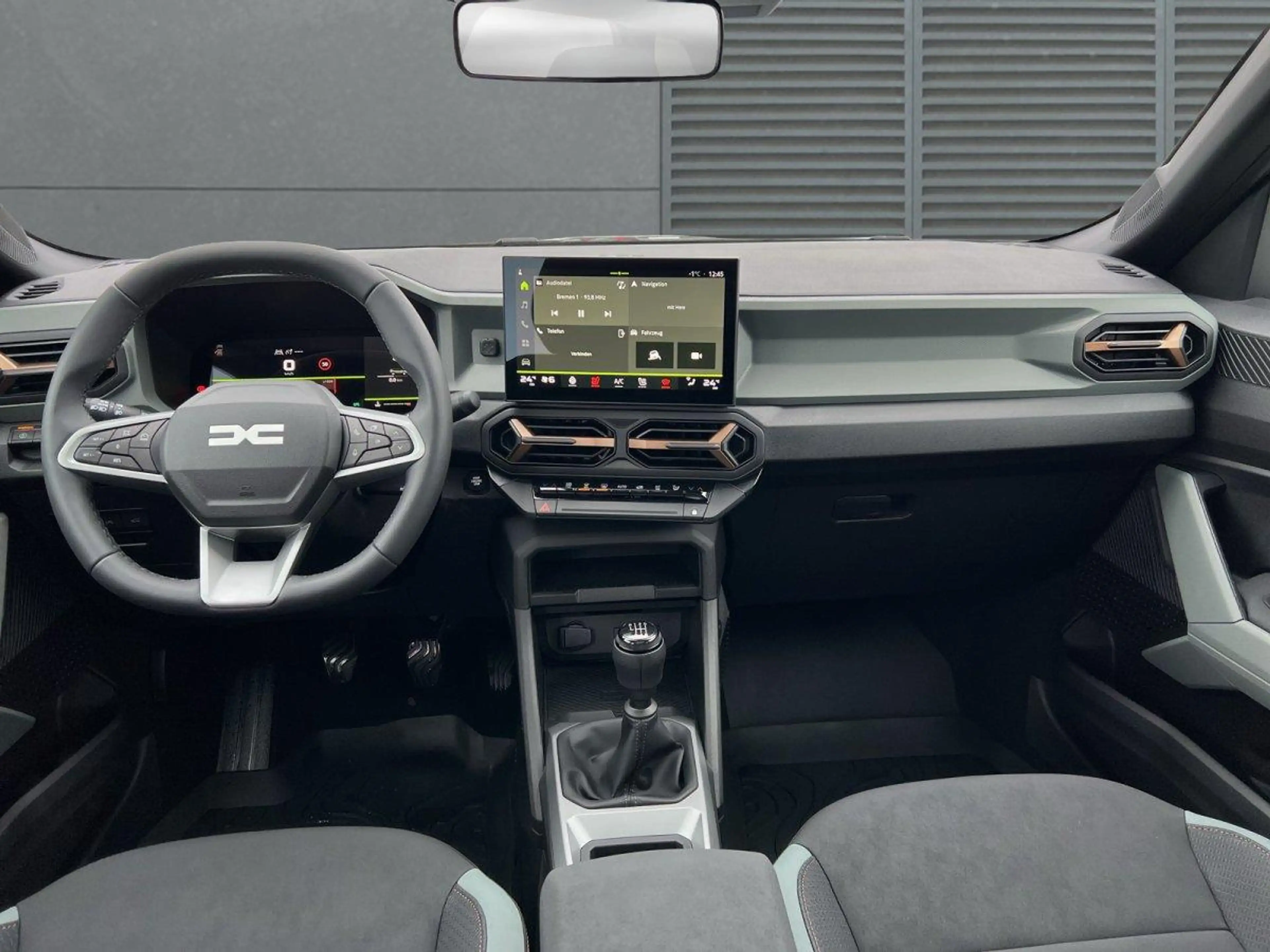 Dacia Bigster Extreme Pano-Dach+SHZ+RFK mild hybrid-G 140 LPG... — photo 5