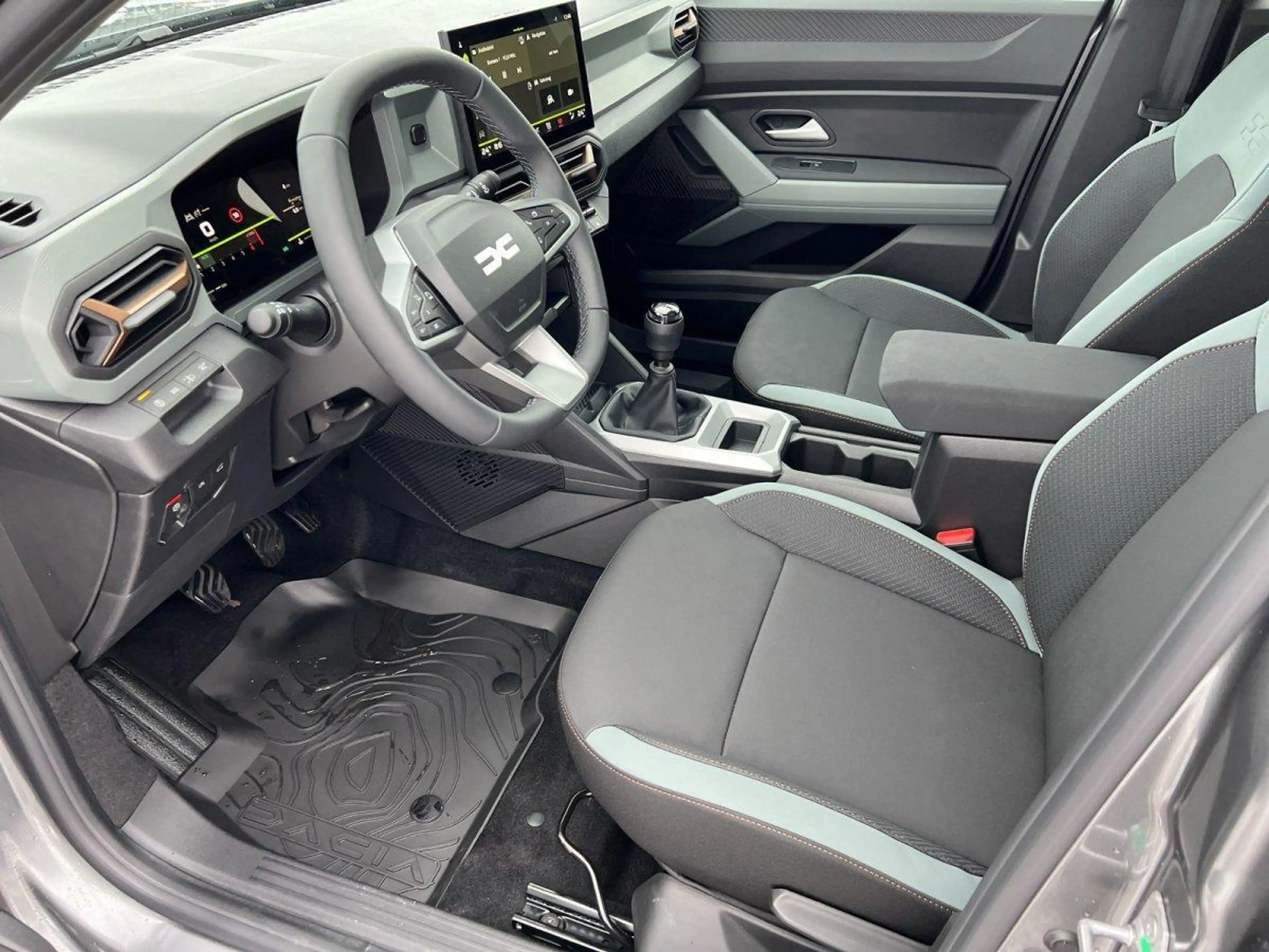 Dacia Bigster Extreme Pano-Dach+SHZ+RFK mild hybrid-G 140 LPG... — photo 4