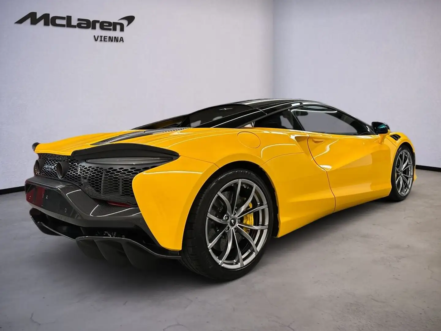 McLaren Artura Artura / MSO Volcano Yellow / Gelb - 2
