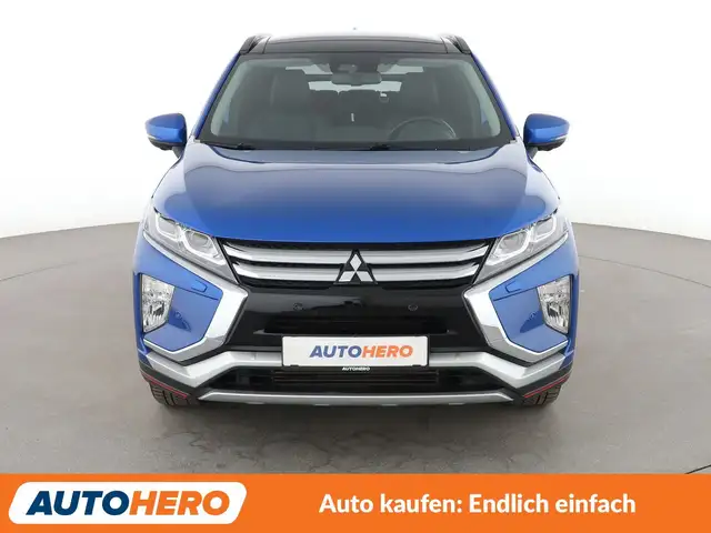 Mitsubishi Eclipse Cross view 9