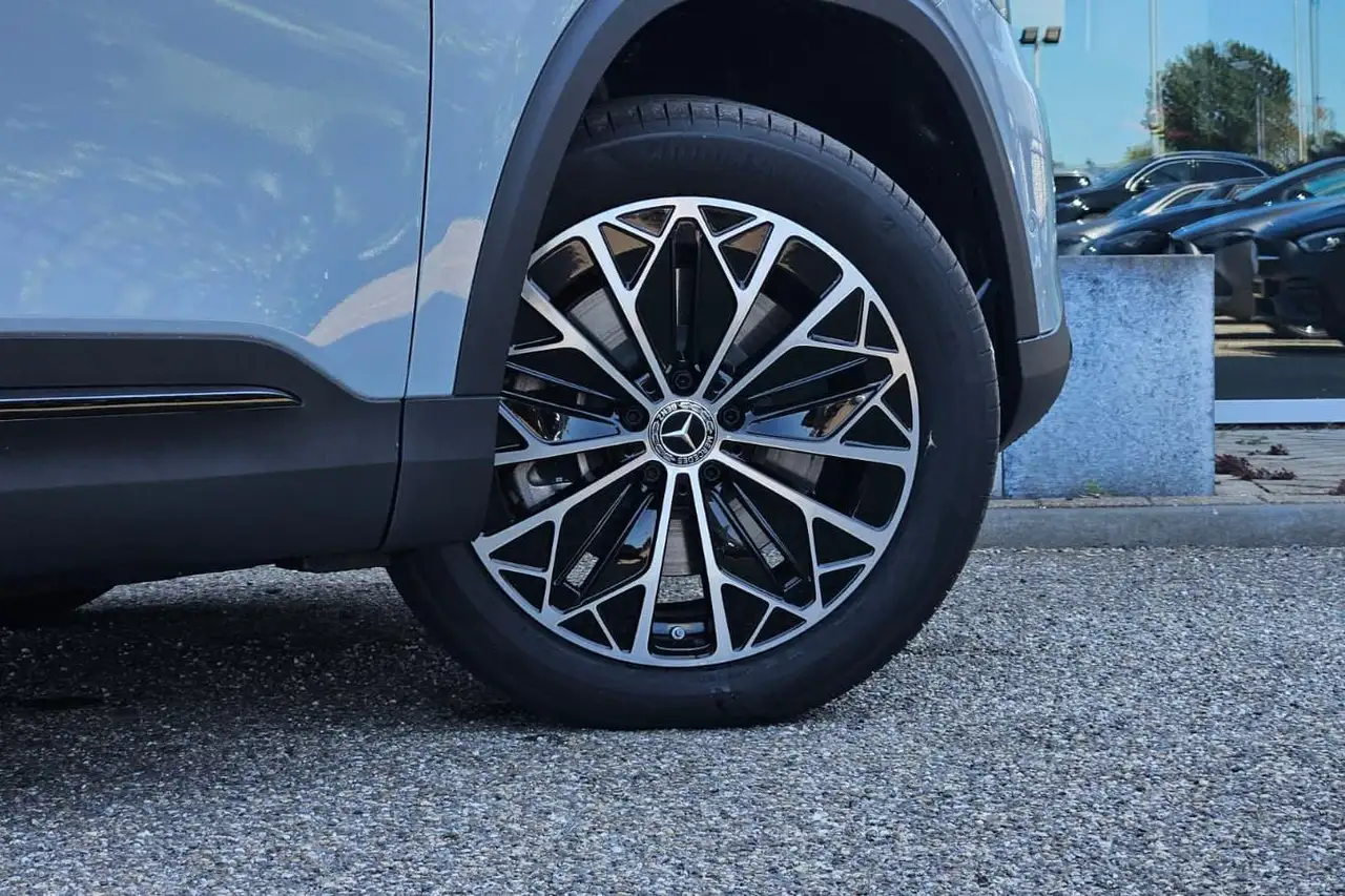Mercedes-Benz GLB 2026