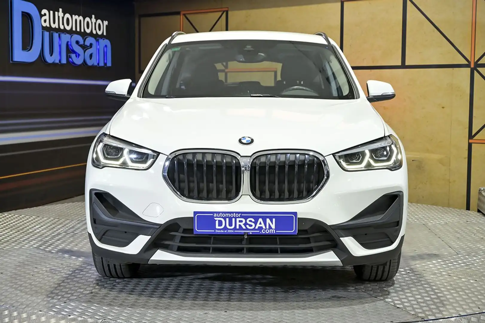BMW X1 sDrive 18dA Business Blanco - 2