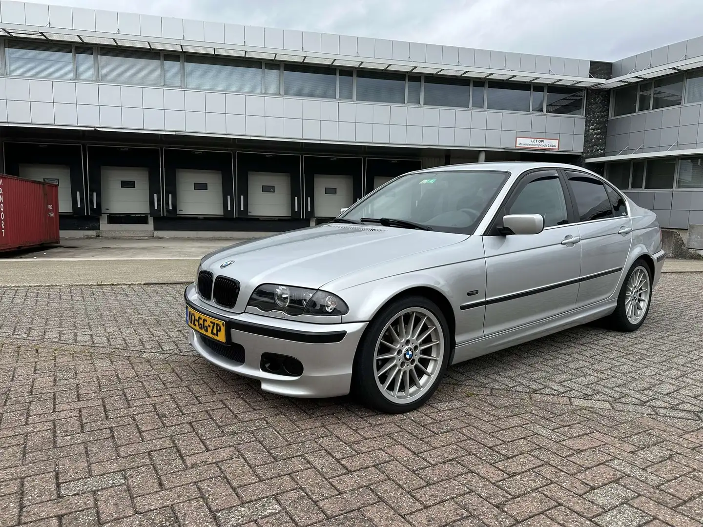 BMW 320 320i Gris - 1