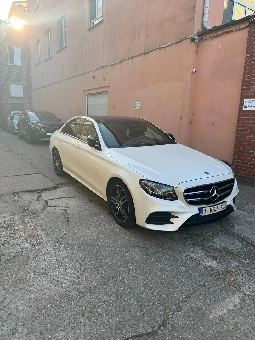 Mercedes-Benz E 220 d 9G-TRONIC AMG Line - 2