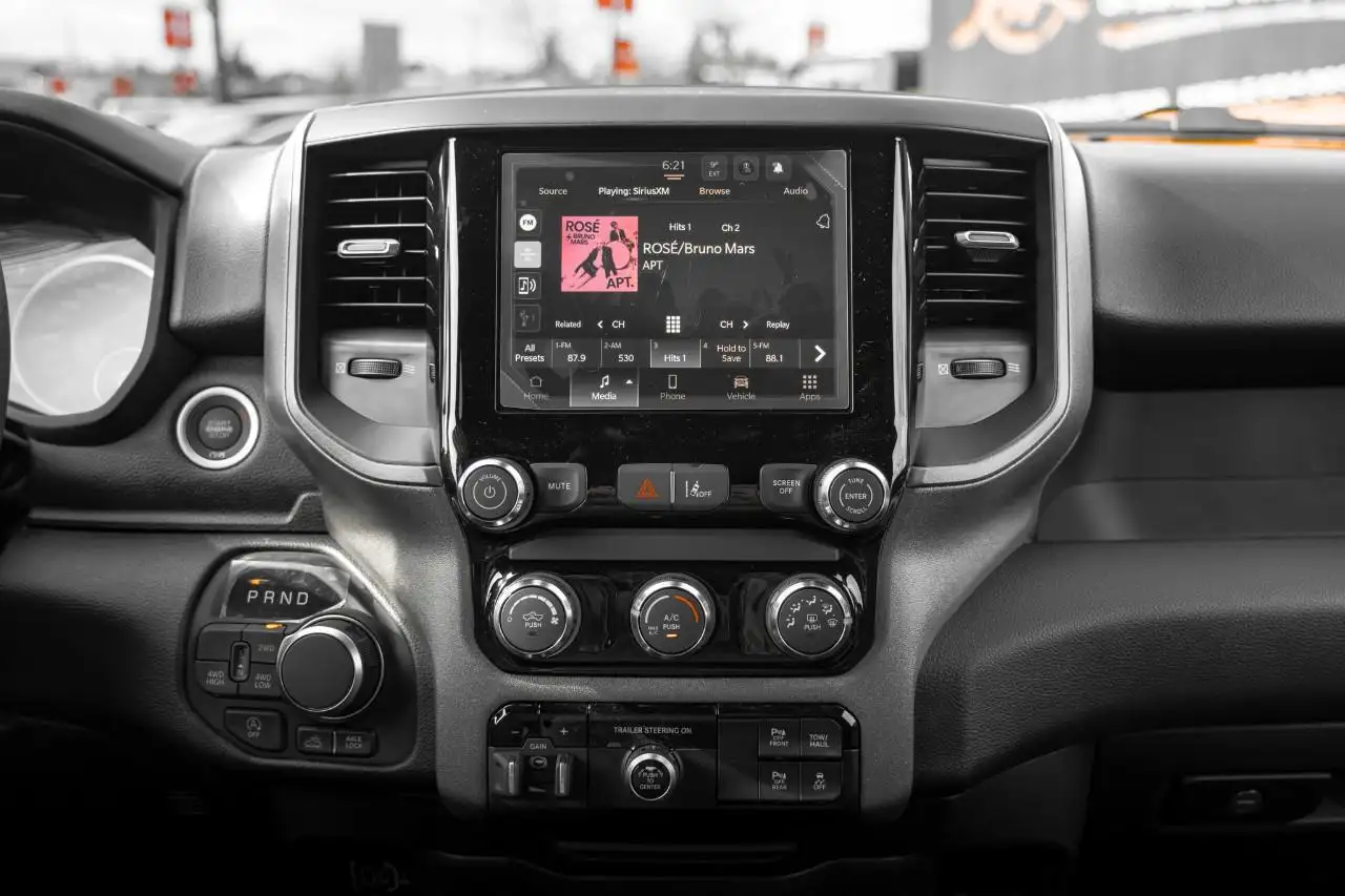 RAM 1500 снимка RAM 1500