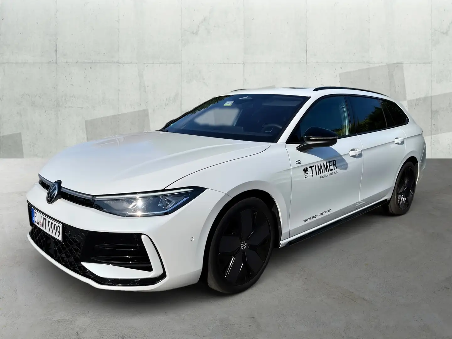 Volkswagen Passat Variant R-Line 2.0 TDI DSG NF *AHK*HARMAN*PANO*BLACK STYL Weiß - 2