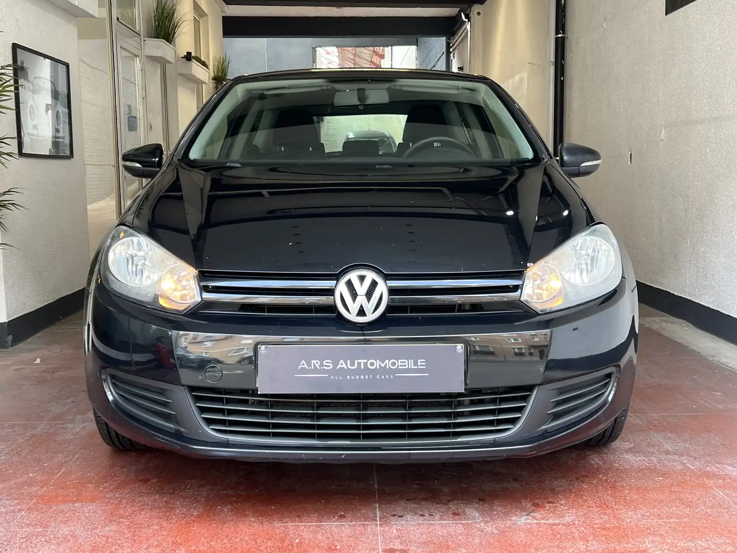 Volkswagen Golf 1.4i Trendline - Euro 5b - Airco - 12m Garantie Zwart - 2