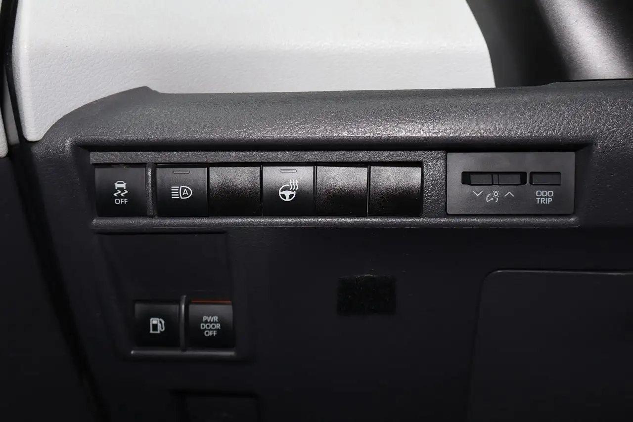 Toyota Sienna снимка Toyota Sienna