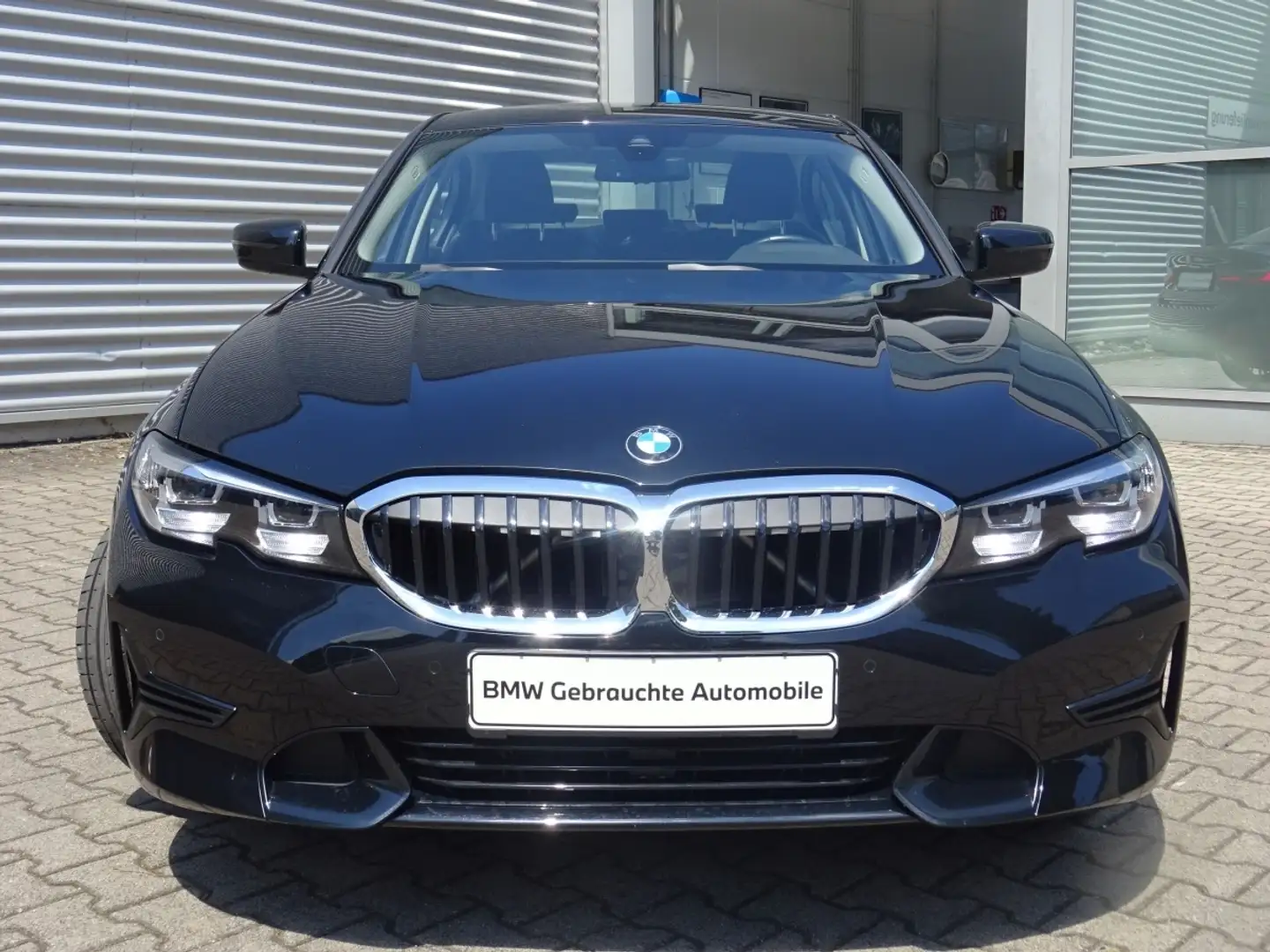 BMW 320 i Lim Sport Line Live Pro HiFi Kamera CarPlay Negro - 2
