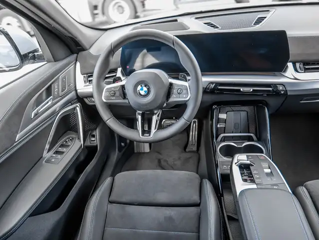 BMW X2 view 11
