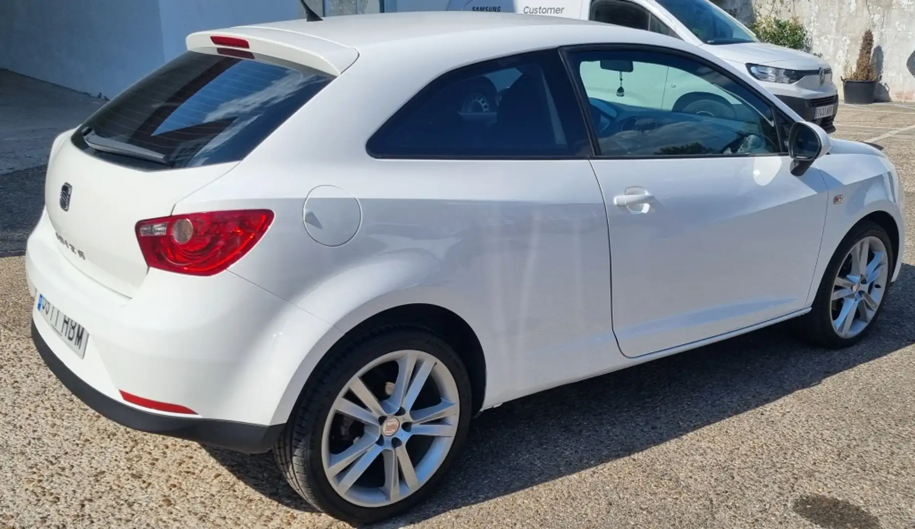 SEAT Ibiza SC 1.6TDI CR Copa Reference Weiß - 2