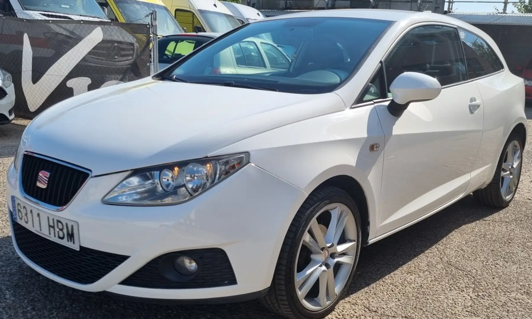 SEAT Ibiza SC 1.6TDI CR Copa Reference Weiß - 1