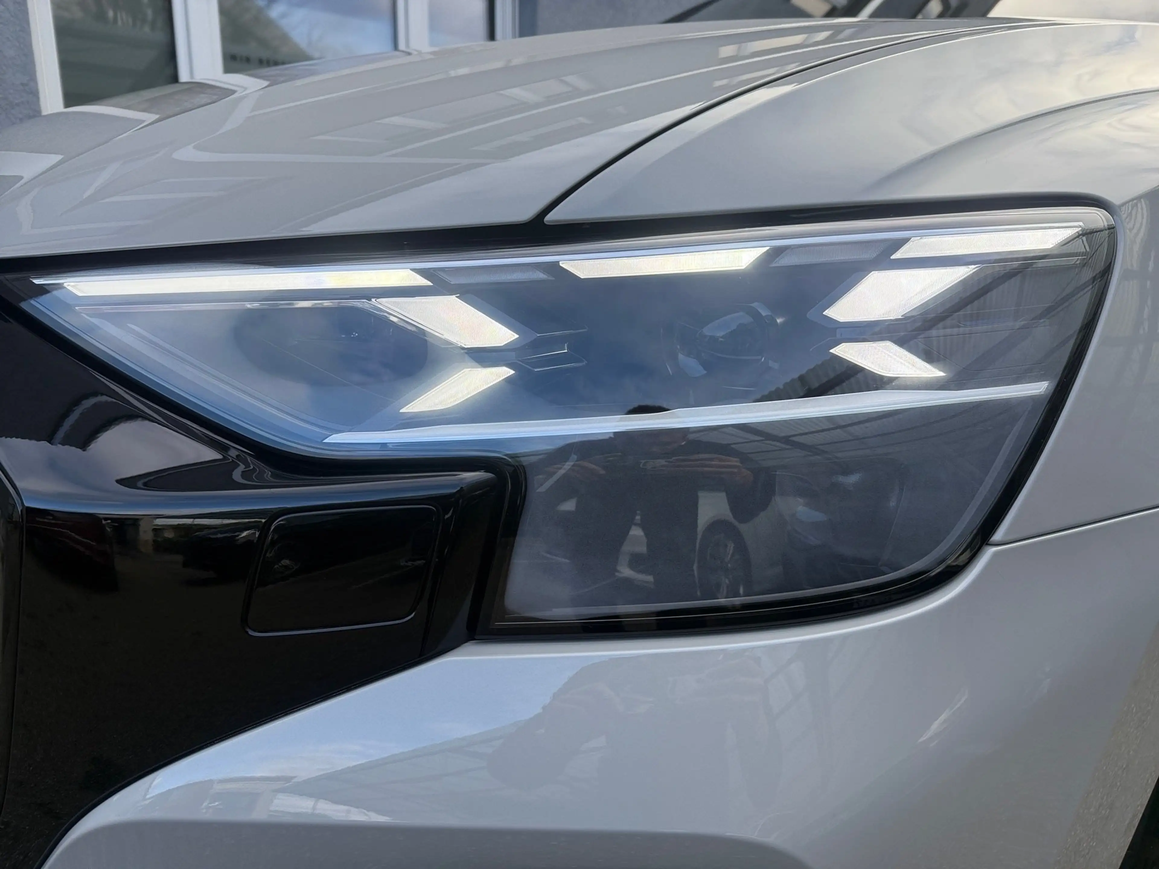 Audi SQ8 SUV TFSI Tiptronic HeadUp Panodach AHK Matrix Memo — photo 5