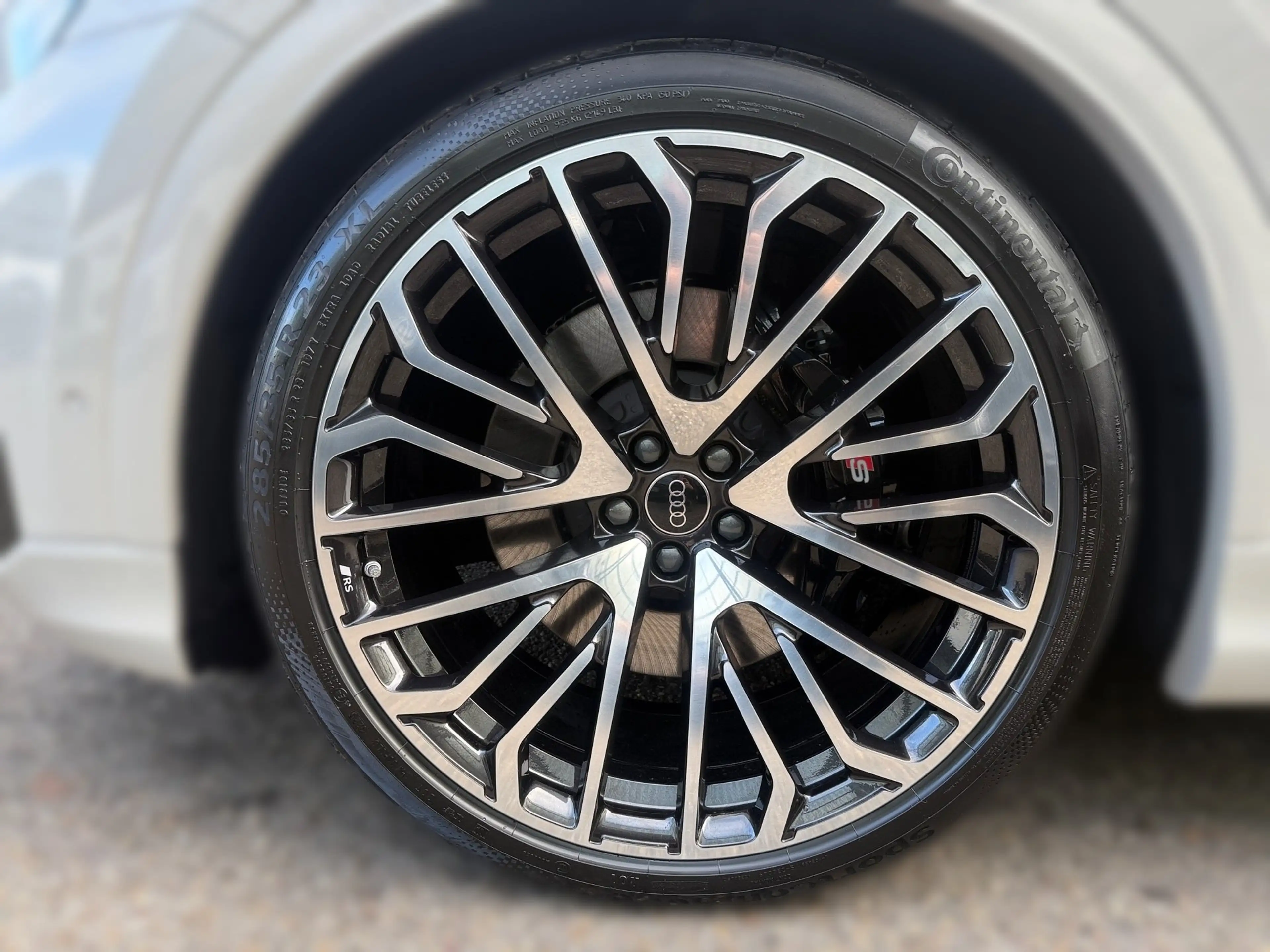 Audi SQ8 SUV TFSI Tiptronic HeadUp Panodach AHK Matrix Memo — photo 6