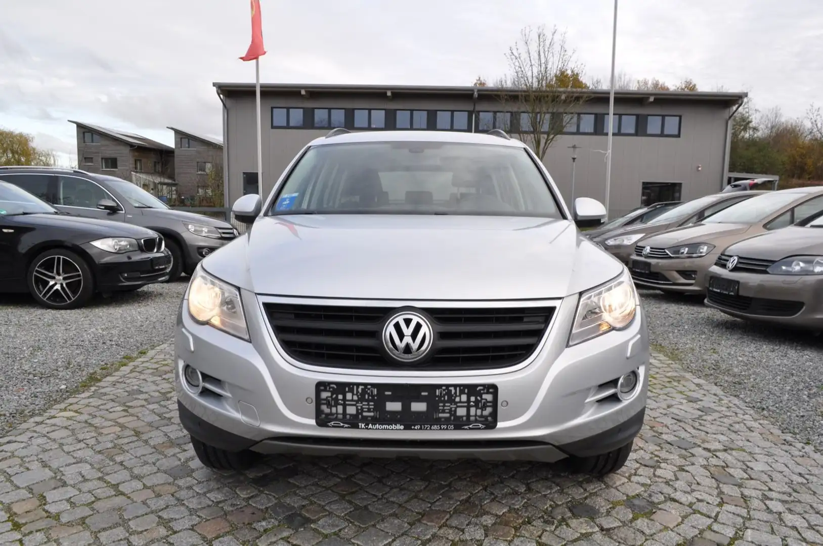 Volkswagen Tiguan Track & Field 4Motion/TÜV/AU NEU/S-HEFT Argent - 2