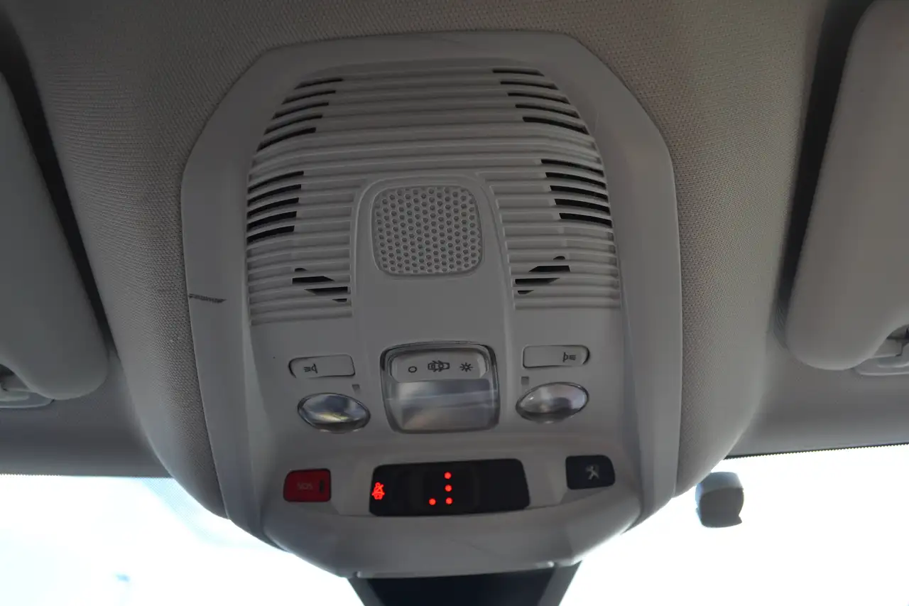 Peugeot 3008 — photo 24 sur 29
