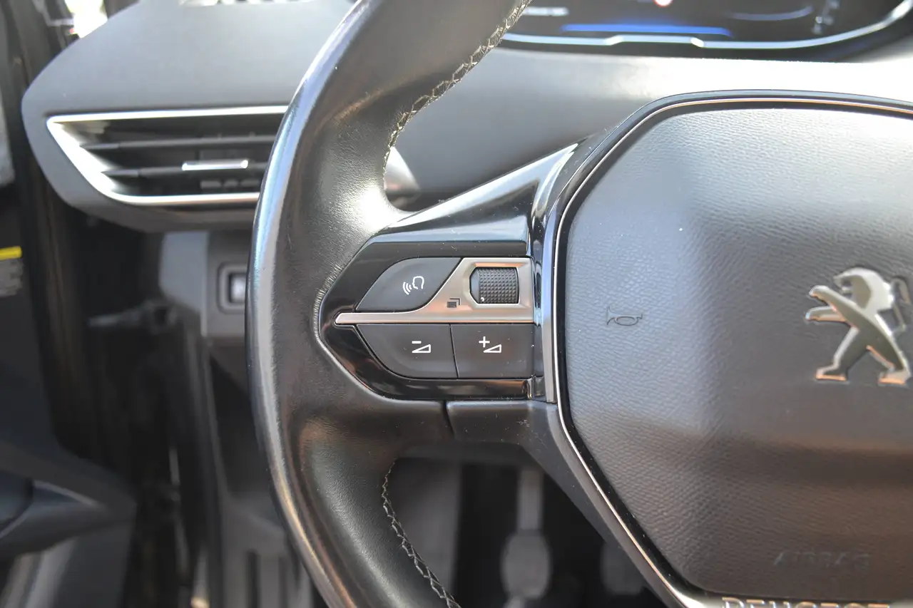 Peugeot 3008 — photo 13 sur 29
