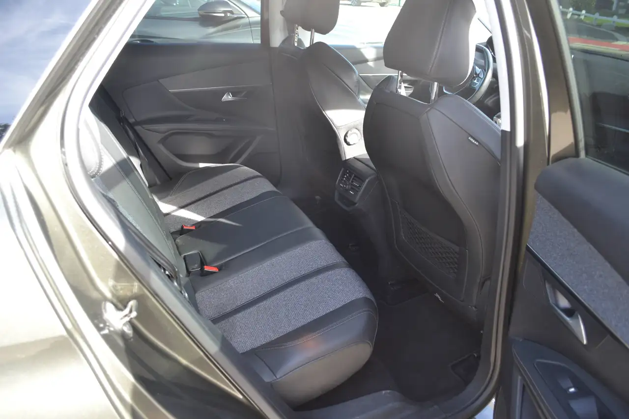Peugeot 3008 — photo 28 sur 29