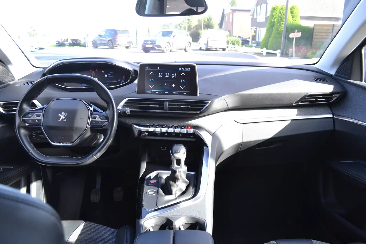 Peugeot 3008 — photo 5 sur 29