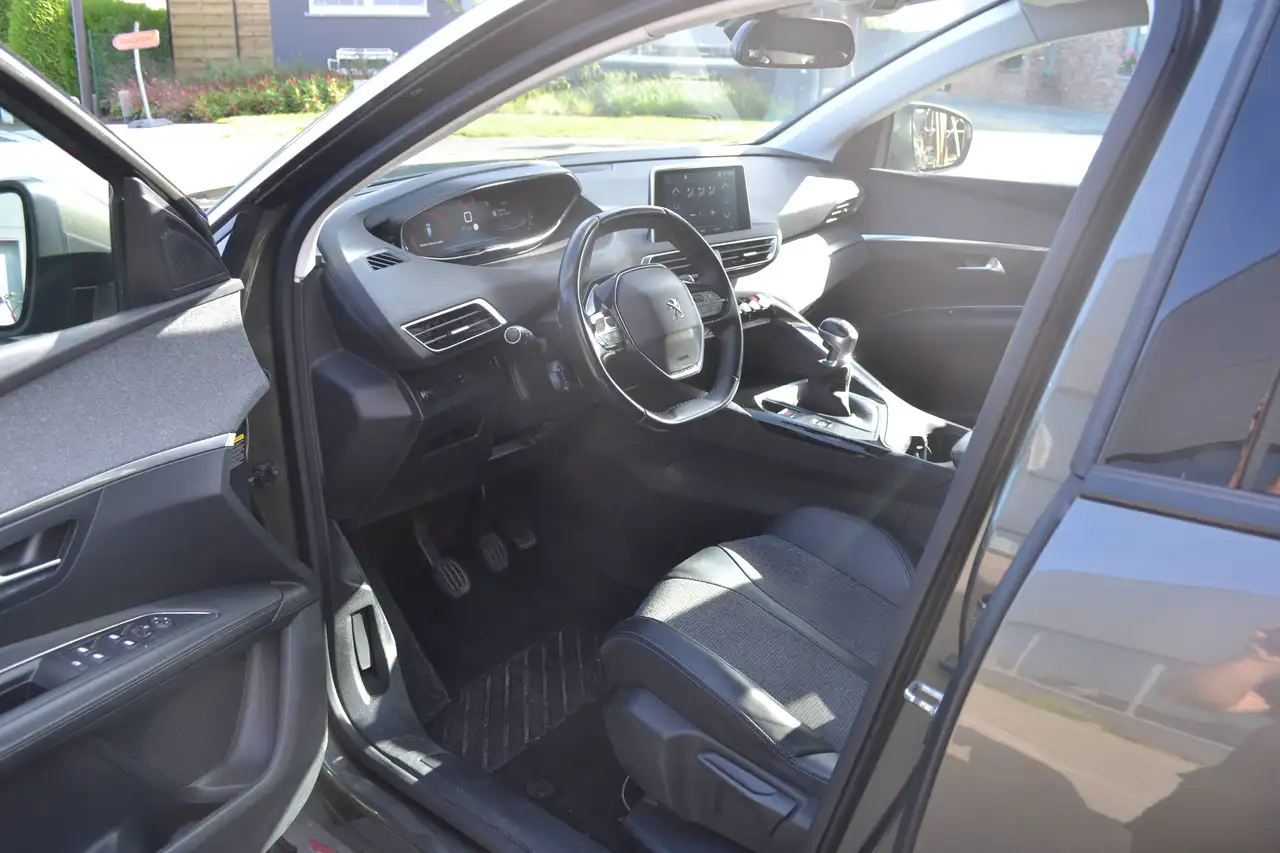 Peugeot 3008 — photo 3 sur 29