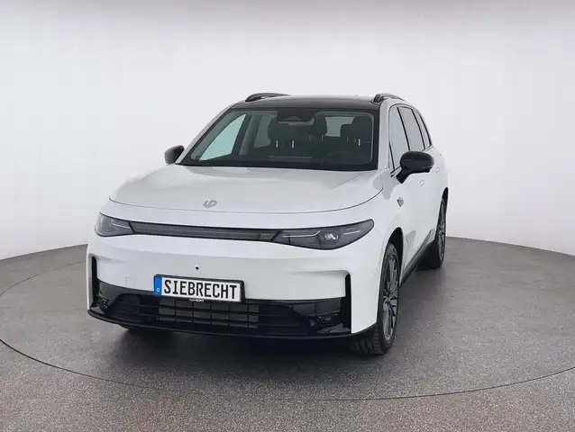 Leapmotor C10