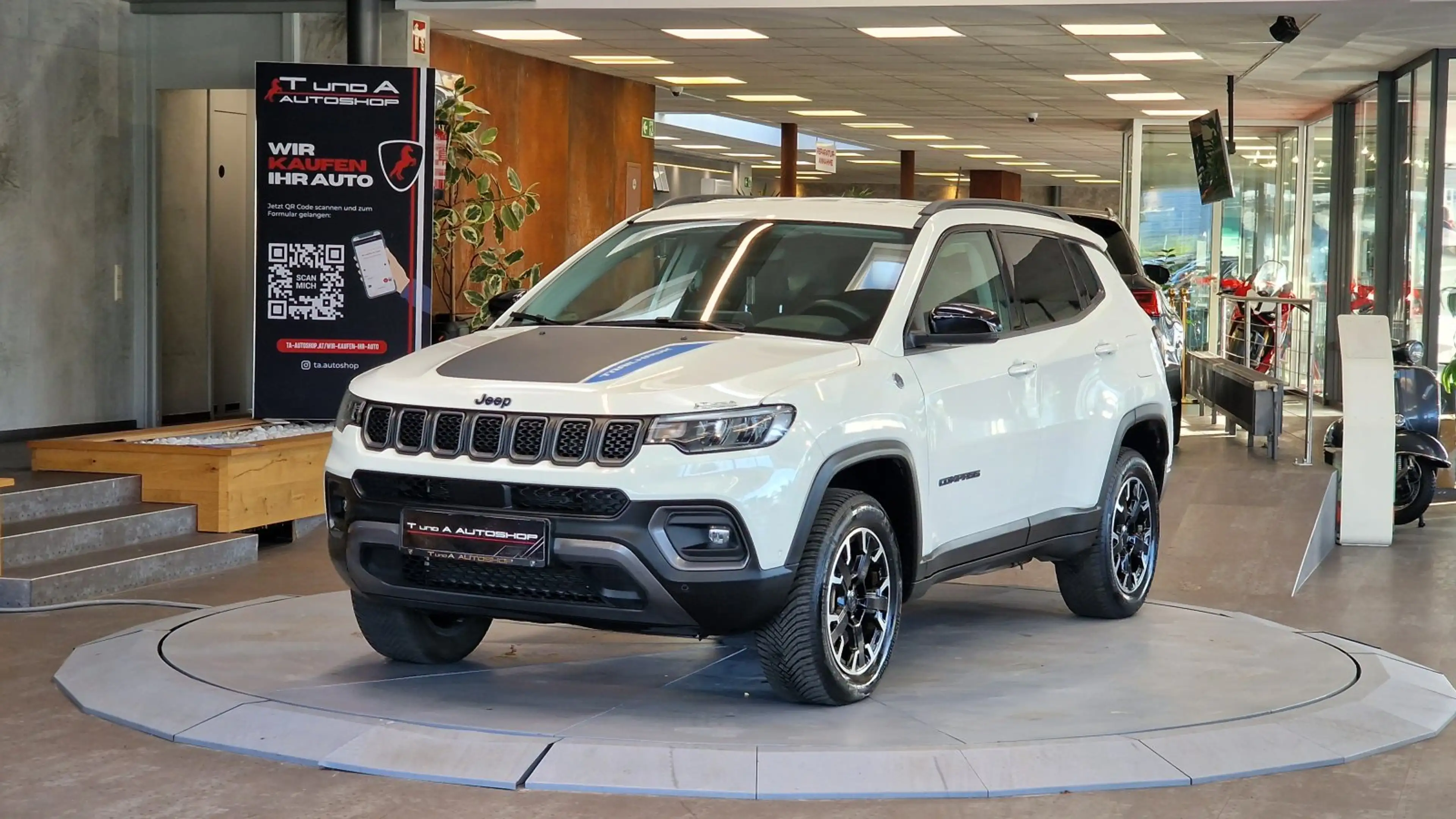 Jeep Compass S 1,3 Turbo Trailhawk Hybrid 240 PS AT ALLRAD Aut. — photo 15