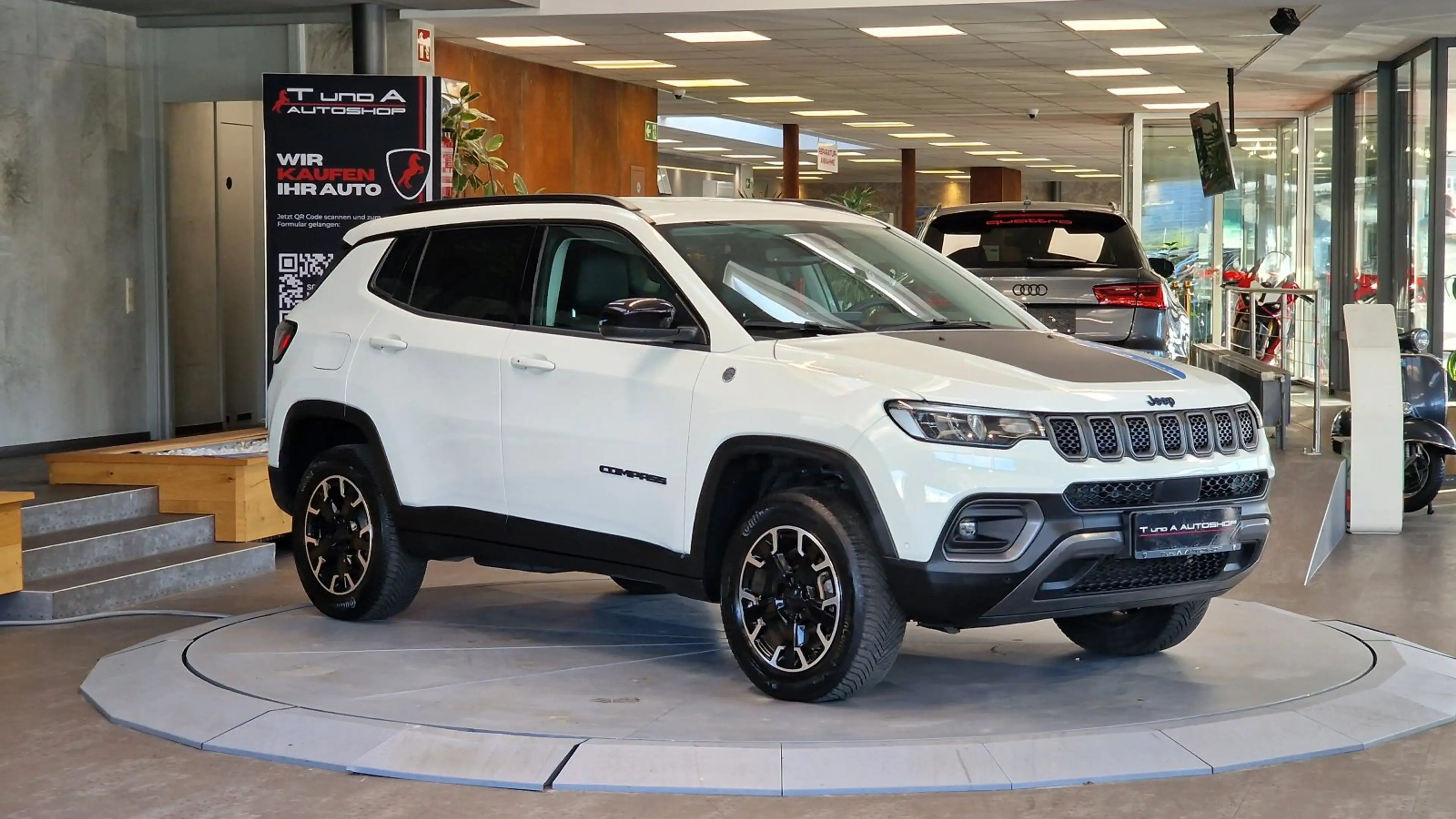 Jeep Compass S 1,3 Turbo Trailhawk Hybrid 240 PS AT ALLRAD Aut. — photo 12