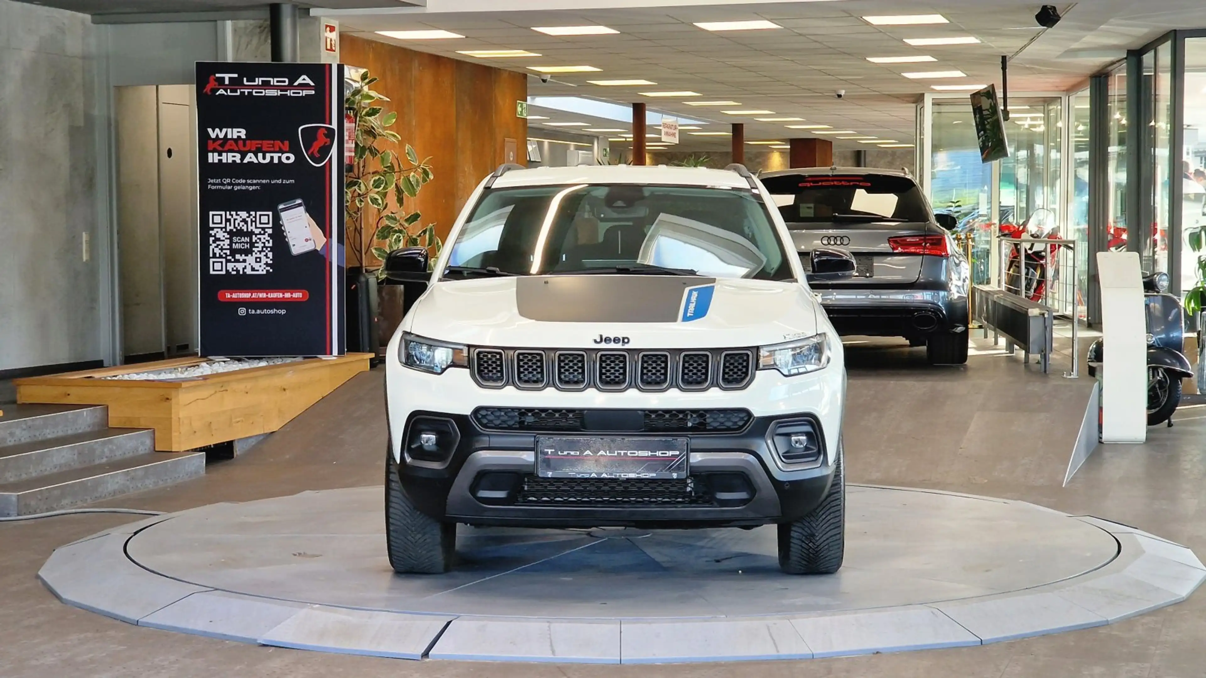 Jeep Compass S 1,3 Turbo Trailhawk Hybrid 240 PS AT ALLRAD Aut. — photo 10