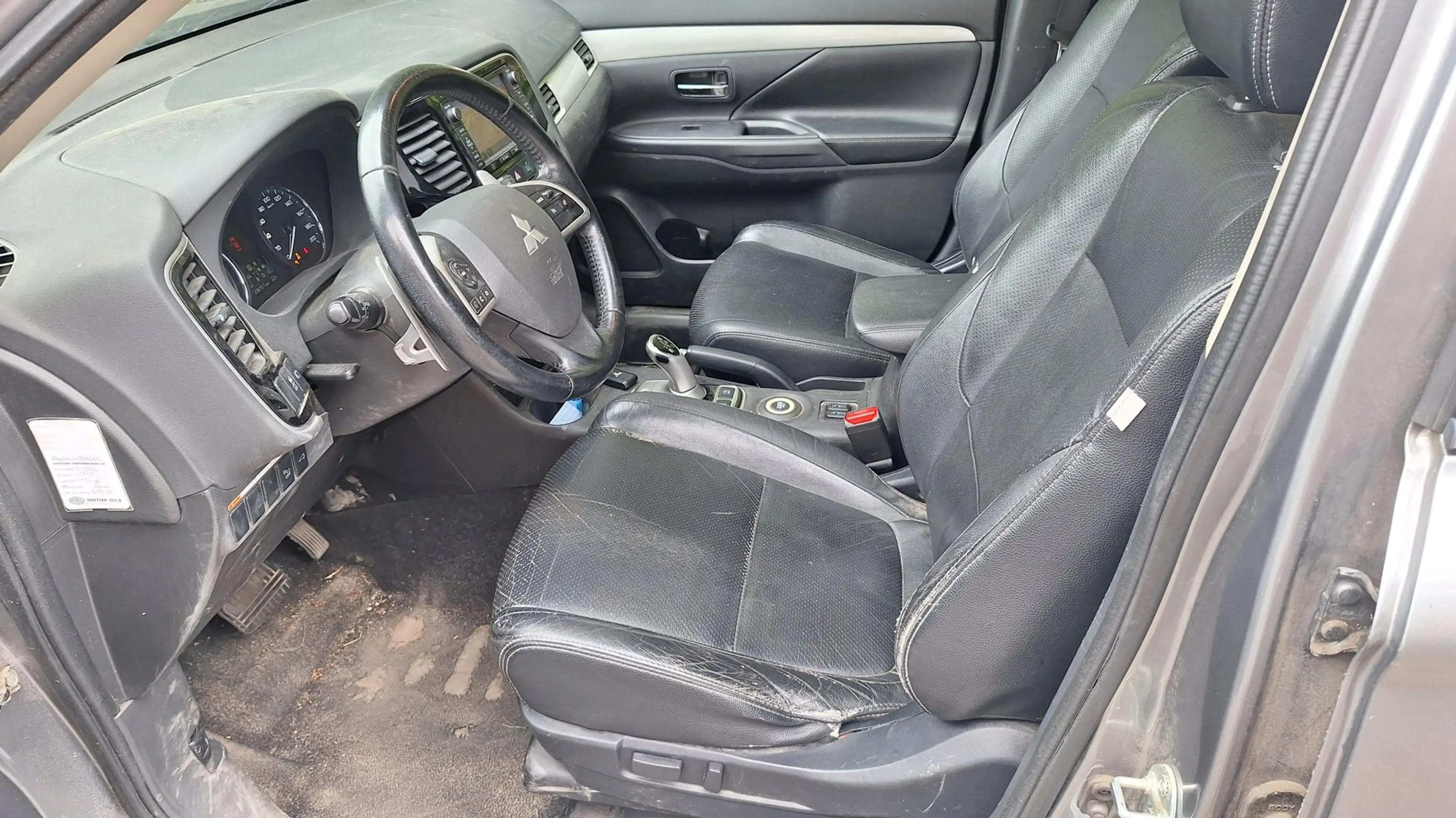 Mitsubishi Outlander 2.0 PHEV Instyle — photo 5