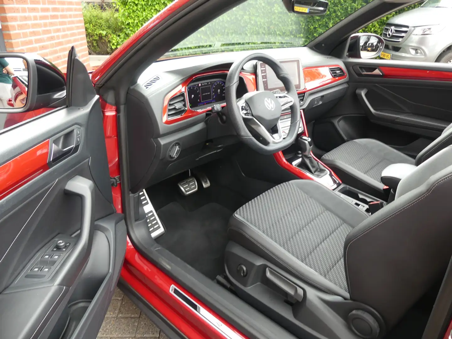 Volkswagen T-Roc Cabrio 1.5 TSI R-Line / Black Edition / Trekhaak Rouge - 2