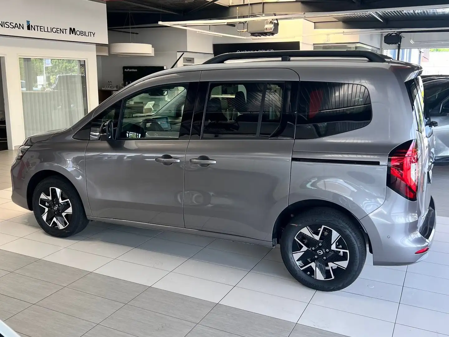 Nissan Townstar DIG-T 130 Aut. Kombi Tekna Gris - 2