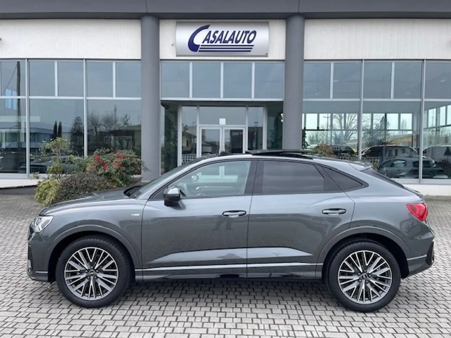Audi Q3 SPB Sportback 35 TFSI S tronic S Line TETTO/BLACKP Gris - 1