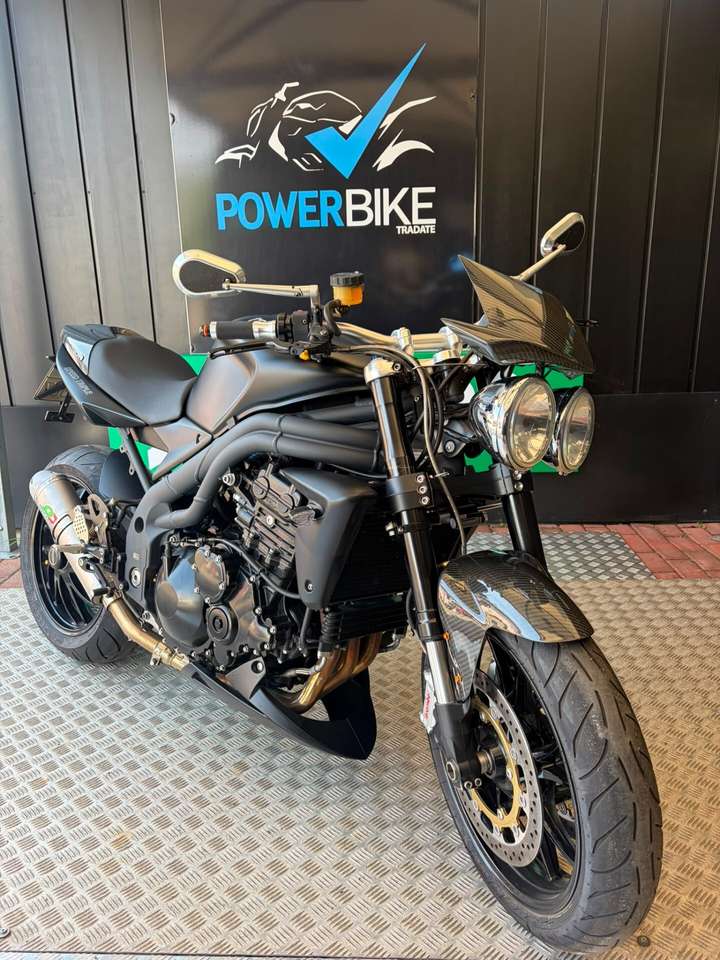 Triumph Speed Triple 1050