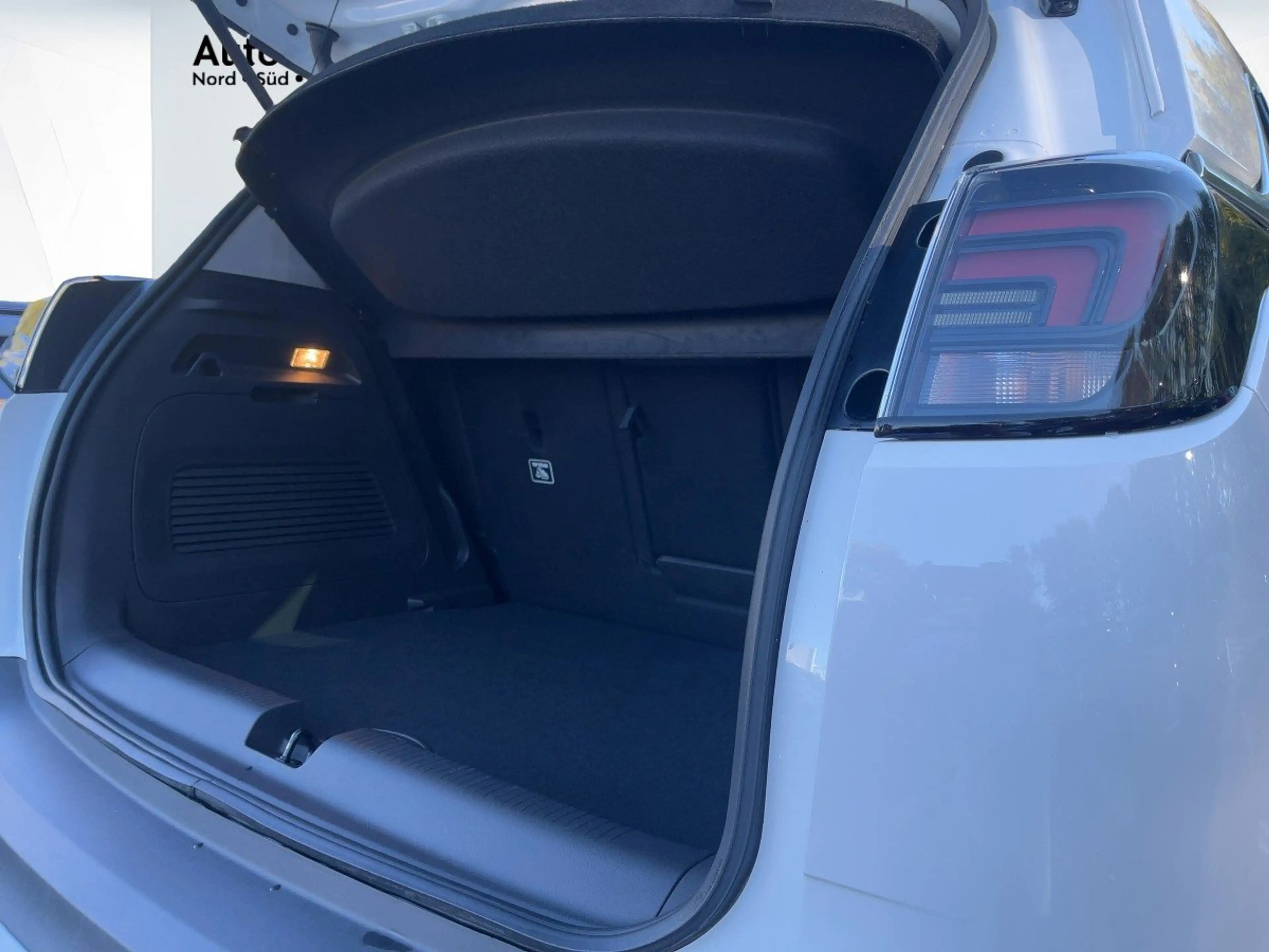 Opel Crossland AT6 Elegance LED/Navi/Ergo/SHZ/LHZ/Kam — photo 9