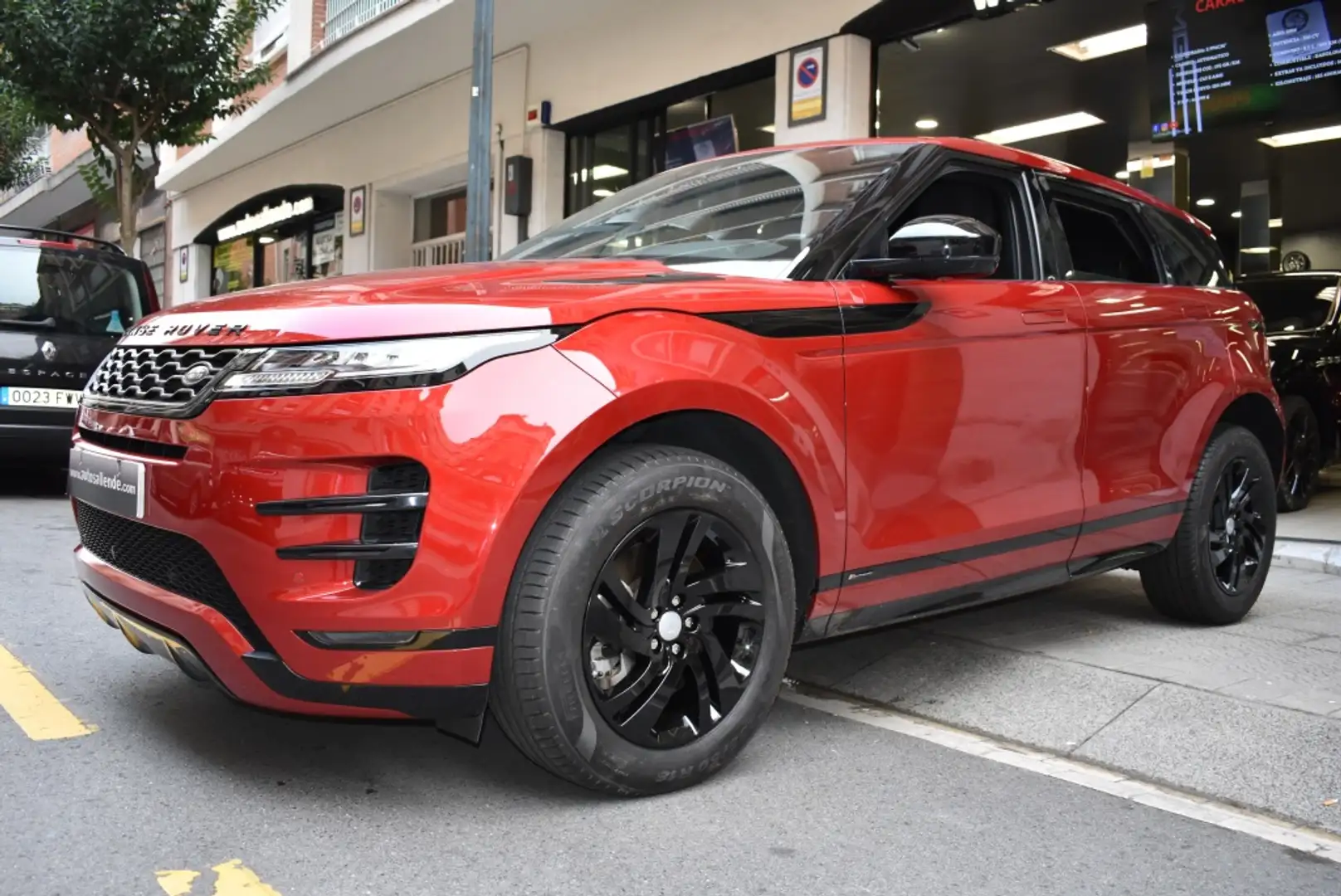 Land Rover Range Rover Evoque 2.0D MHEV R-Dynamic AWD Aut. 180 Czerwony - 2