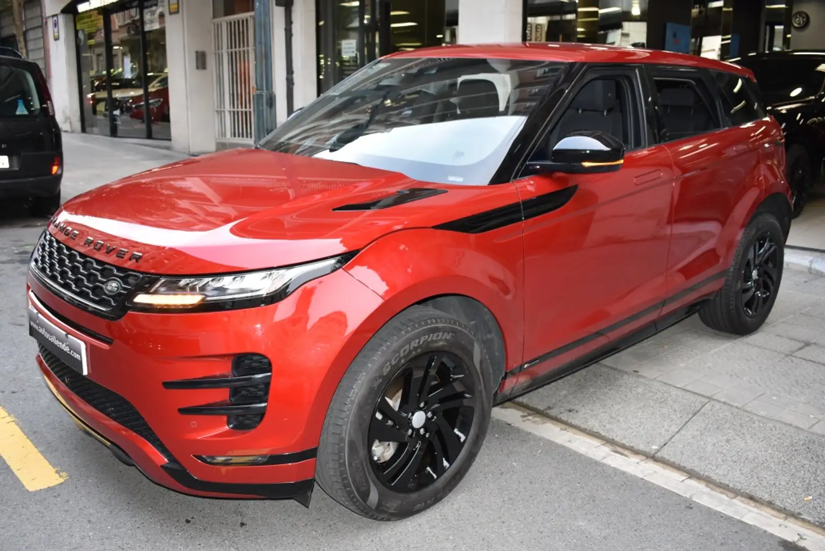 Land Rover Range Rover Evoque 2.0D MHEV R-Dynamic AWD Aut. 180 Czerwony - 1