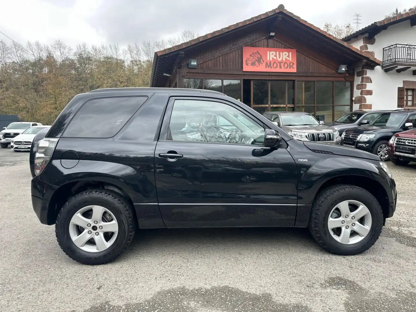 Suzuki Grand Vitara 1.9DDiS JX-A Negro - 1